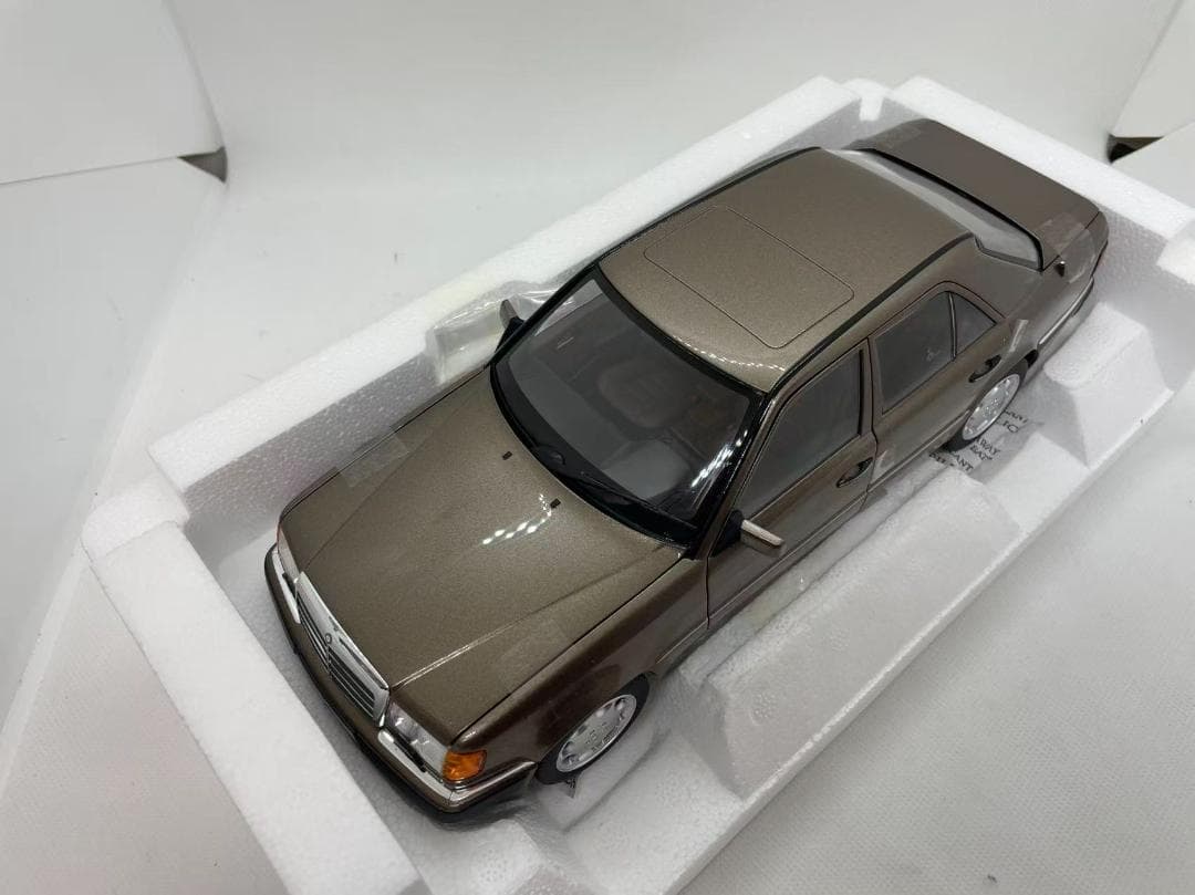 304-054 ノレブ 1/18 メルセデスベンツ 500 E 1990
