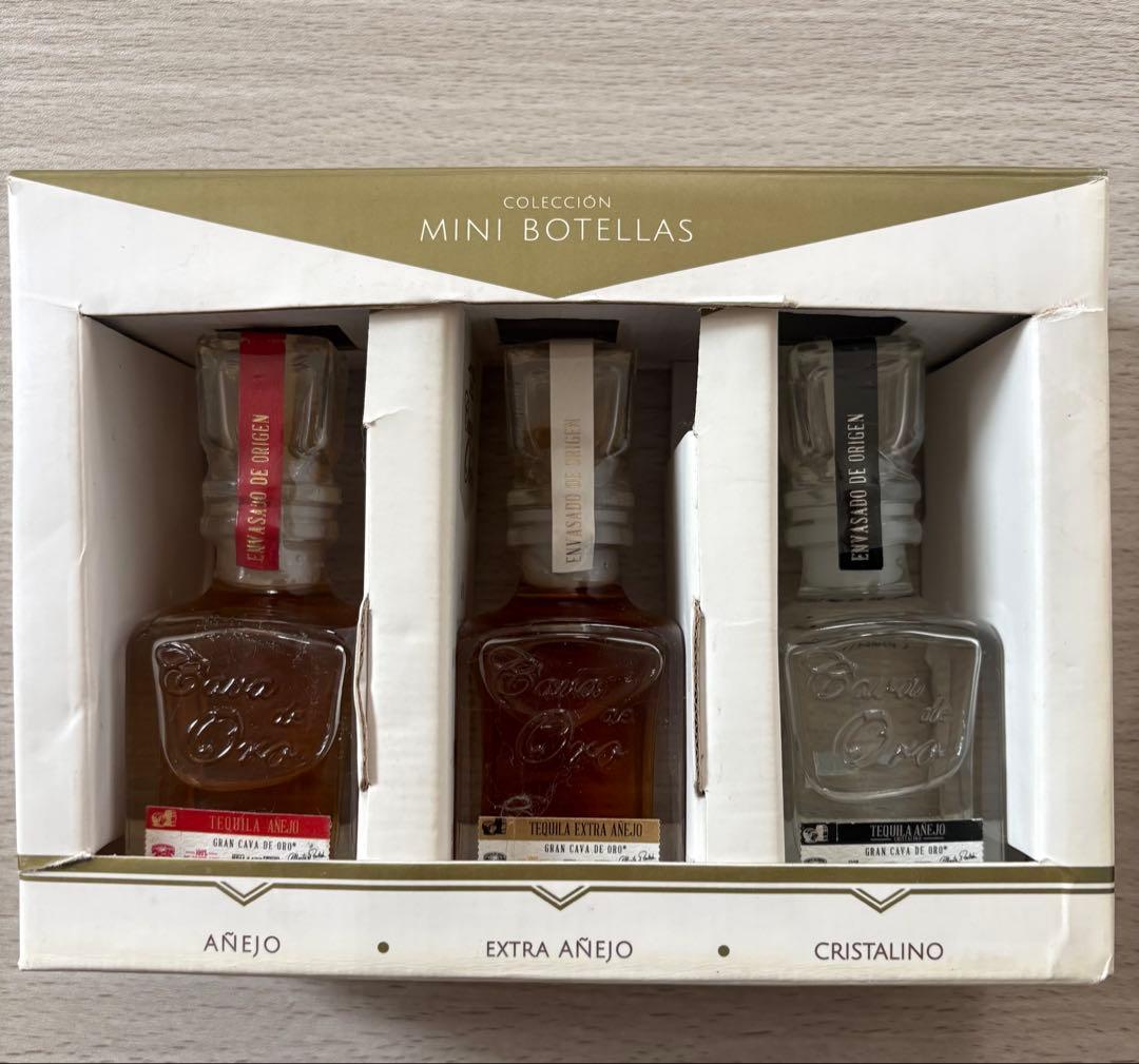 Cava de Oro カヴァデオロ テキーラ ミニボトルセット