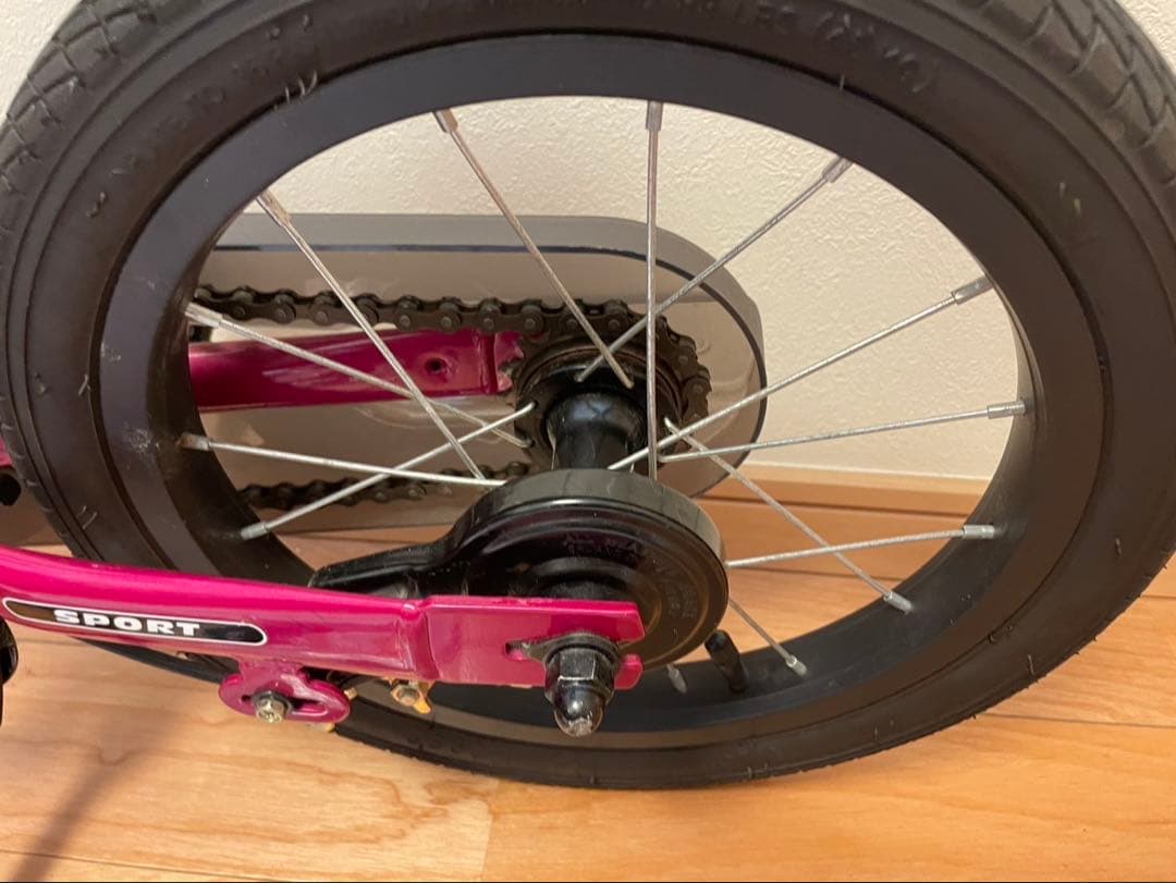 ストライダー 14X フューシャピンク　キックスタンド付き