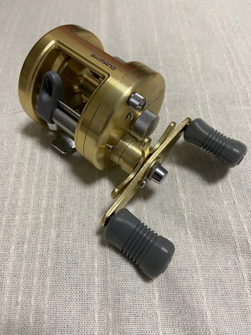 シマノ カルカッタXT 201 ？