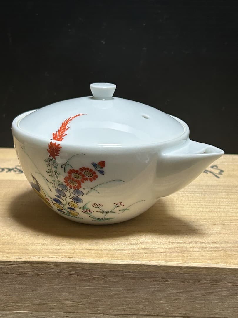 錦 秋草鶉文 煎茶器 (十三代 酒井田柿右衛門 作)