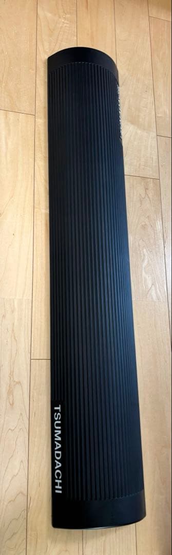 ツマダチ　TUMADACHI