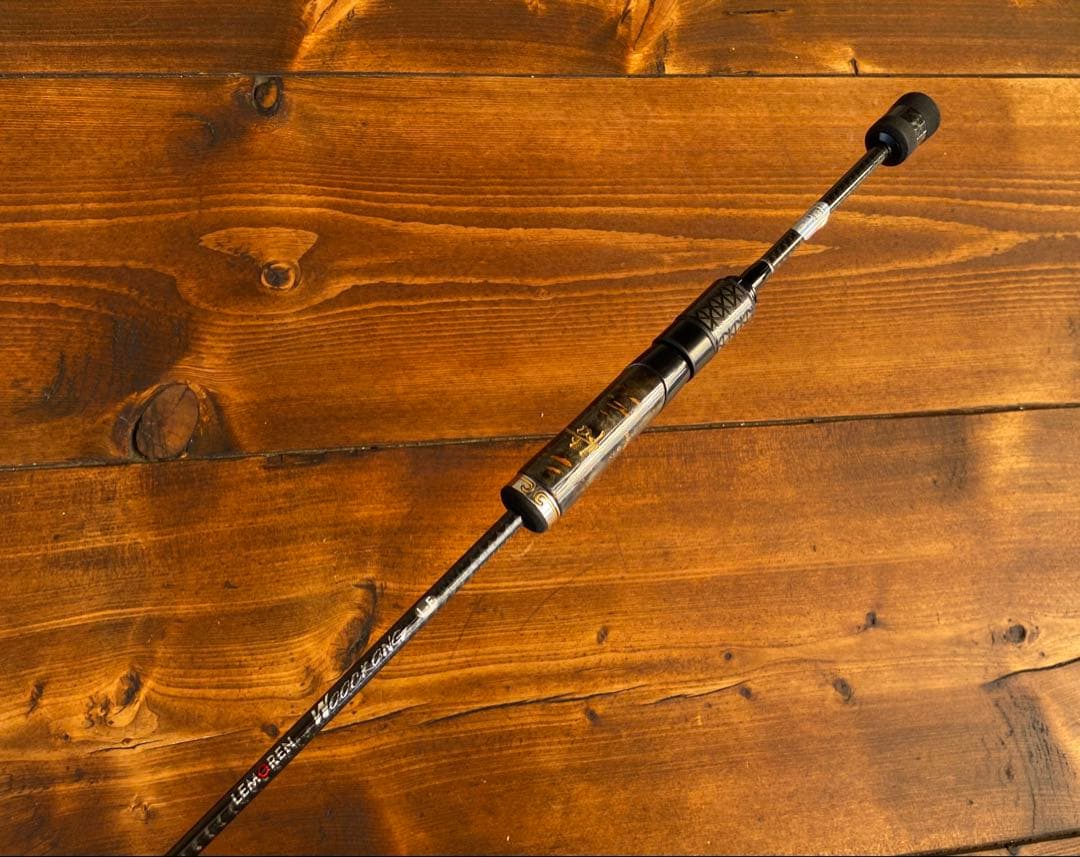 超軽量　カーボンロッド　スピニングロッド　S602L バスロッド　ウッドグリップ