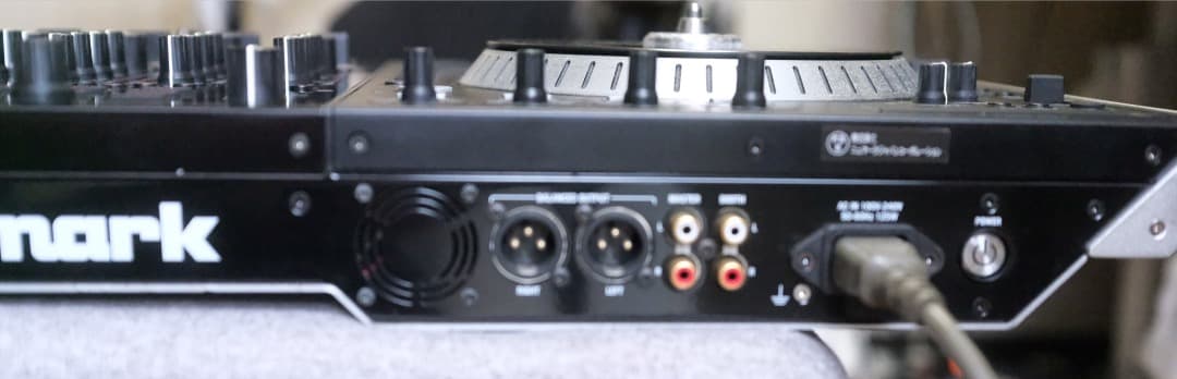 【値下げ】Numark NS7 Ⅱ DJコントローラー (プラッター回転自走)