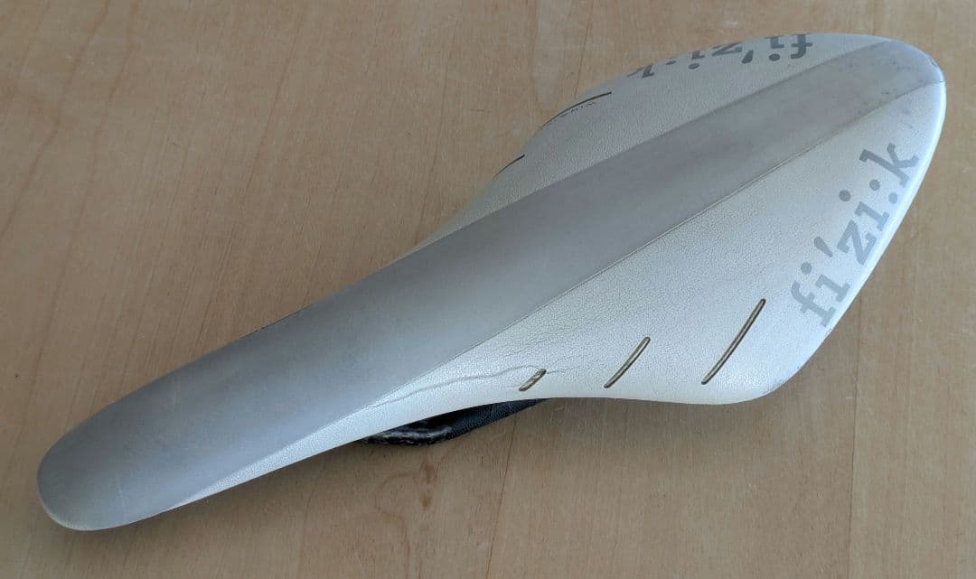 fizik ARIONE R1 カーボンブレイデッド