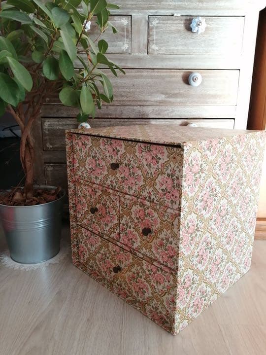 薔薇柄のヴィンテージ引き出し　フランスヴィンテージ