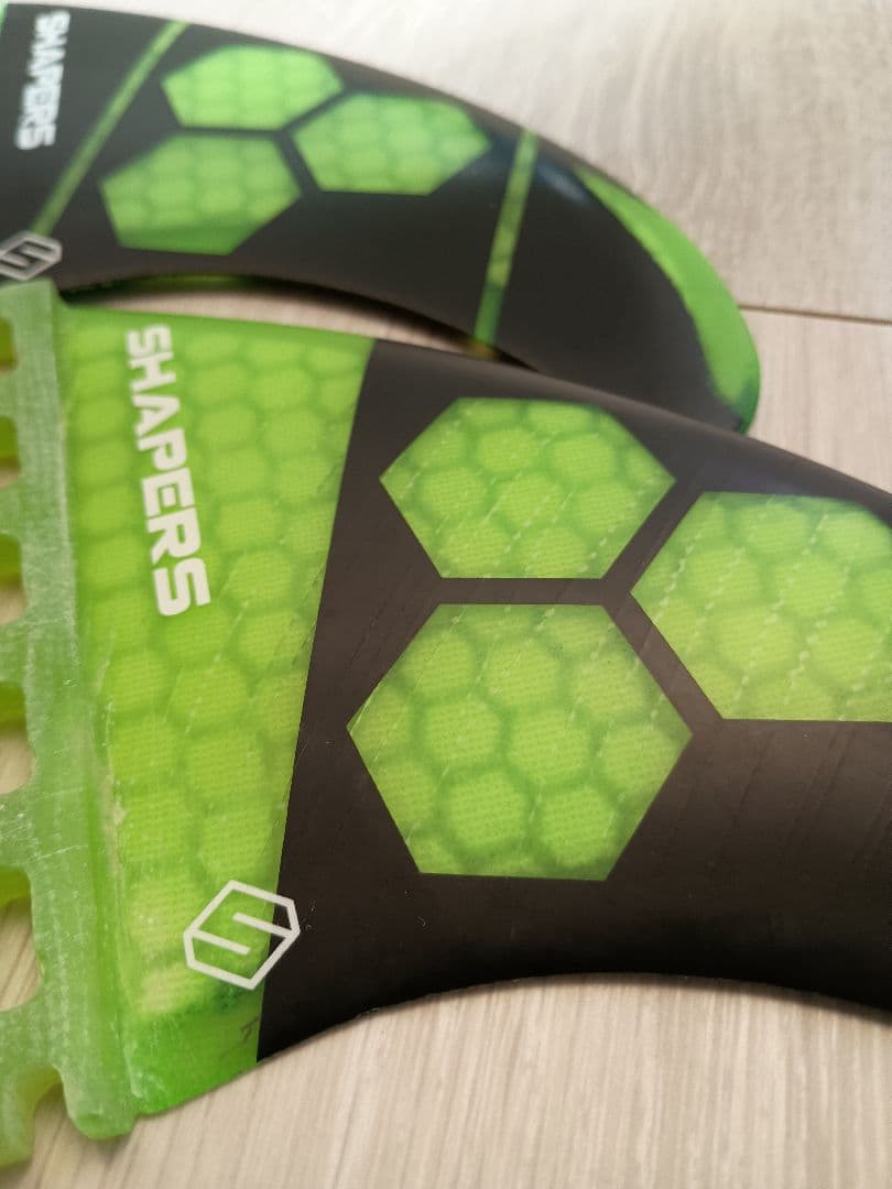 ★５．７ NECKBEARD FUTUREフィンセット　２９L