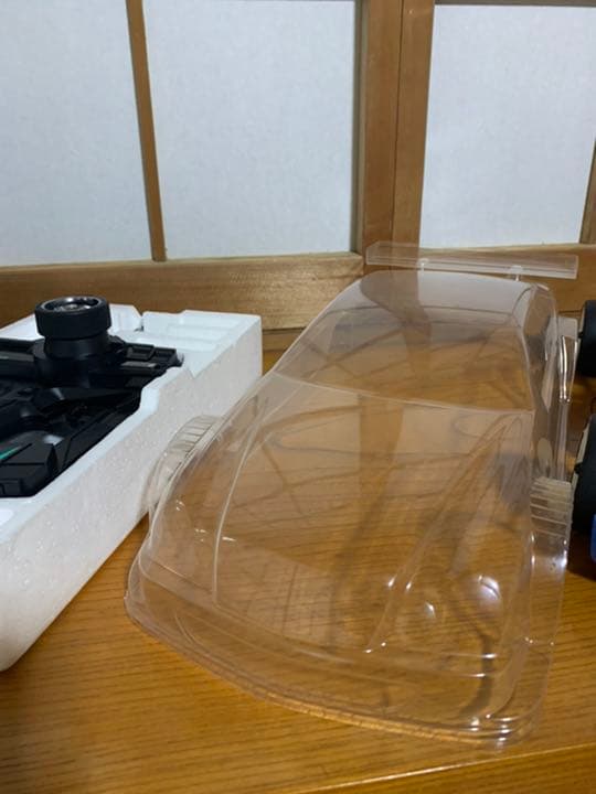 エンジンカー　メルセデスベンツ　電動ラジコン、川畑真人D1180sx