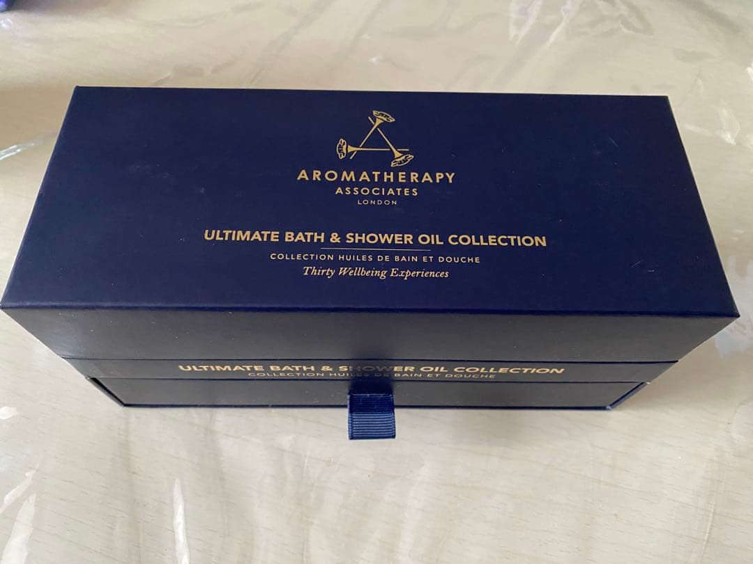【新品】Aromatherapy Associatesバスシャワーオイル
