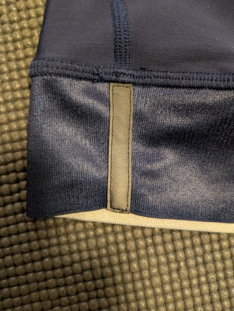 パールイズミ3dxビブショーツMサイズ　アビスカラー