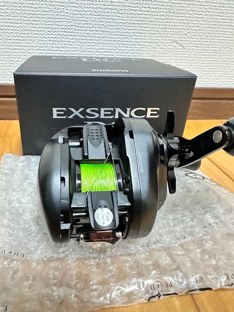 エクスセンスDC EXSENCE DC XG LEFT 3釣行のみ使用 傷なし