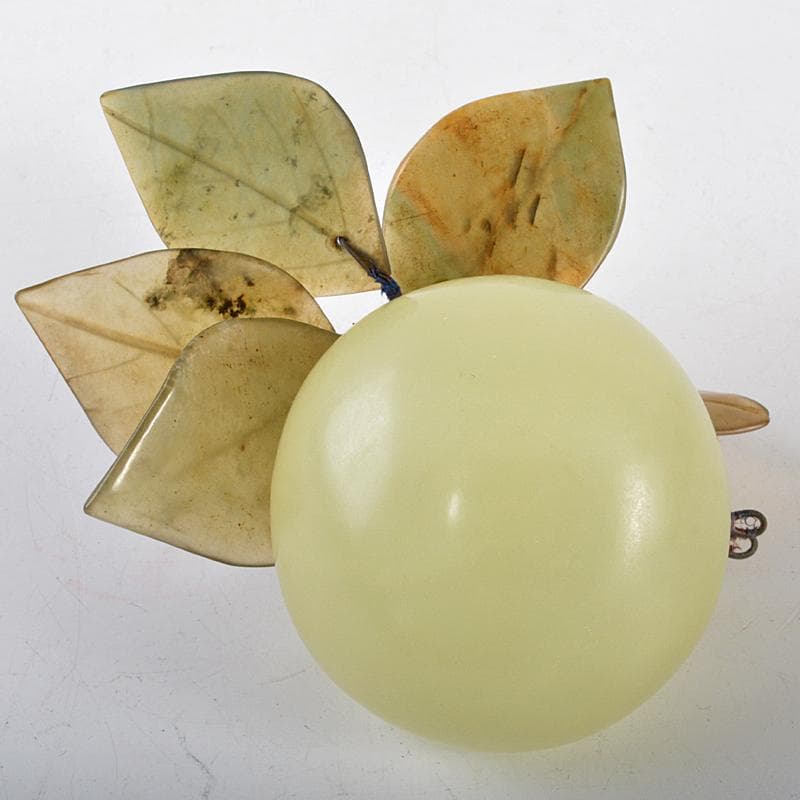 中国　玉石白玉彫刻　桃　置物　時代箱付　M　R5371