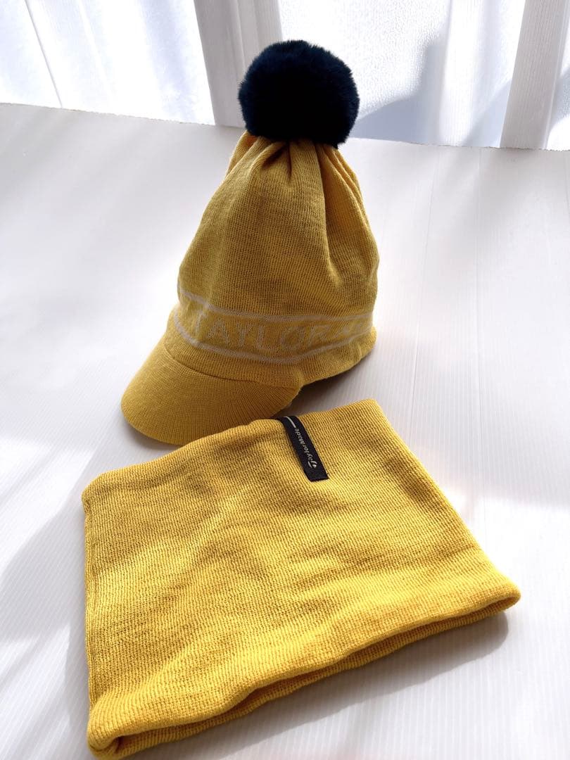 テーラーメイドゴルフ　防寒5点セット　中綿ジャケット　スカート　ハイネック