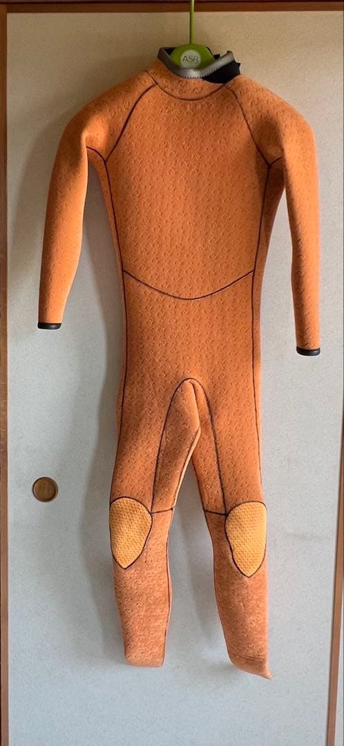 (中古)フルスーツ ブラック ネオプレ3.5mm サイズ　オーダー