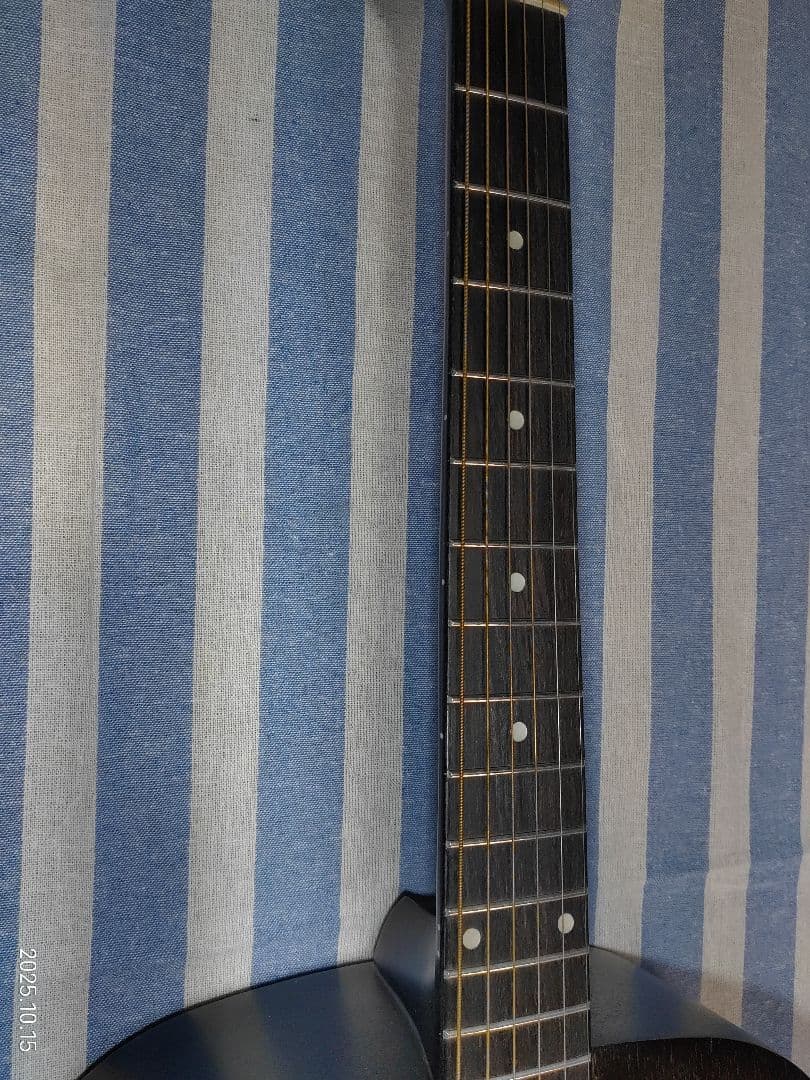 S.YAIRIのオールマホガニーアコースティックギターYF-04BL美品です。