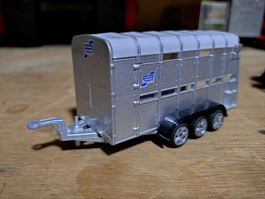 トラクター ミニカー 2台おまけトレーラー