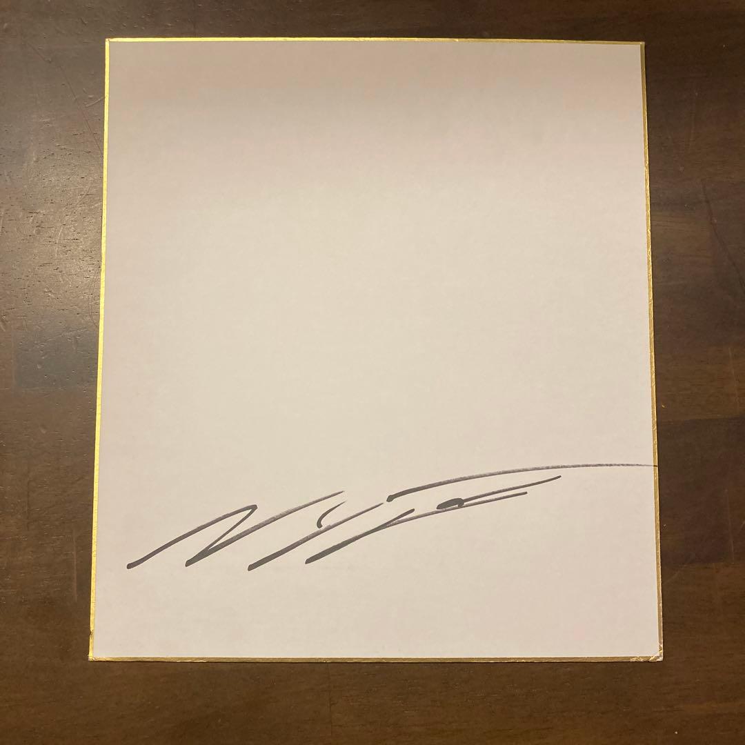 ナイジャヒューストンの直筆サイン