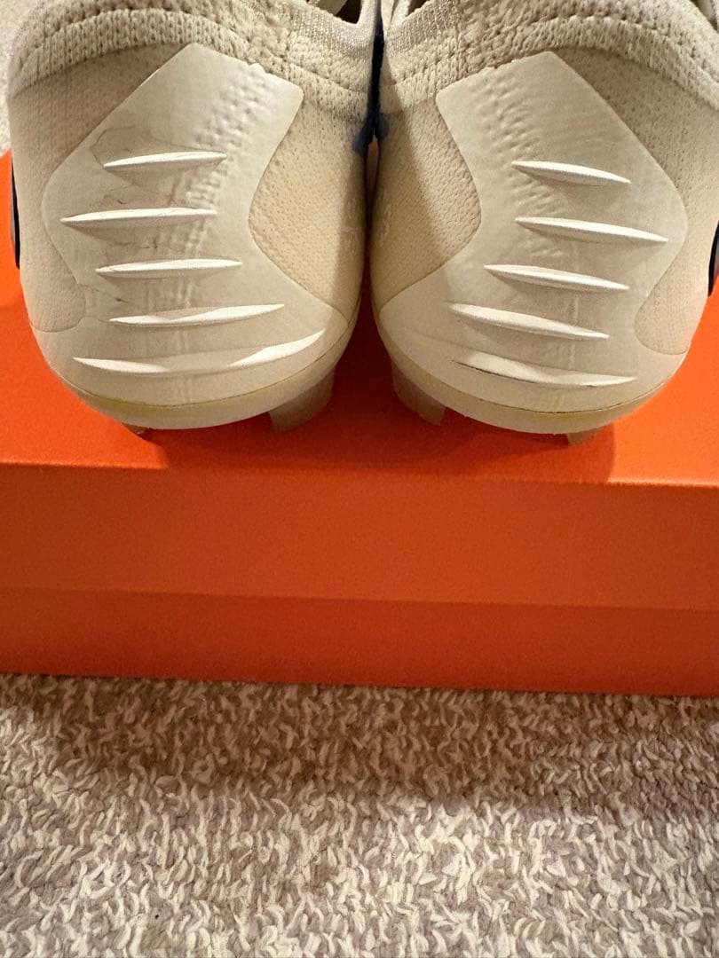 ナイキ ファントム 6 LOW エリート FG 25センチ