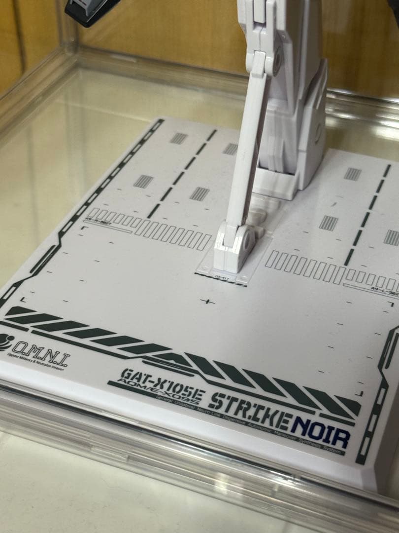 メタルビルド　ストライクノワール