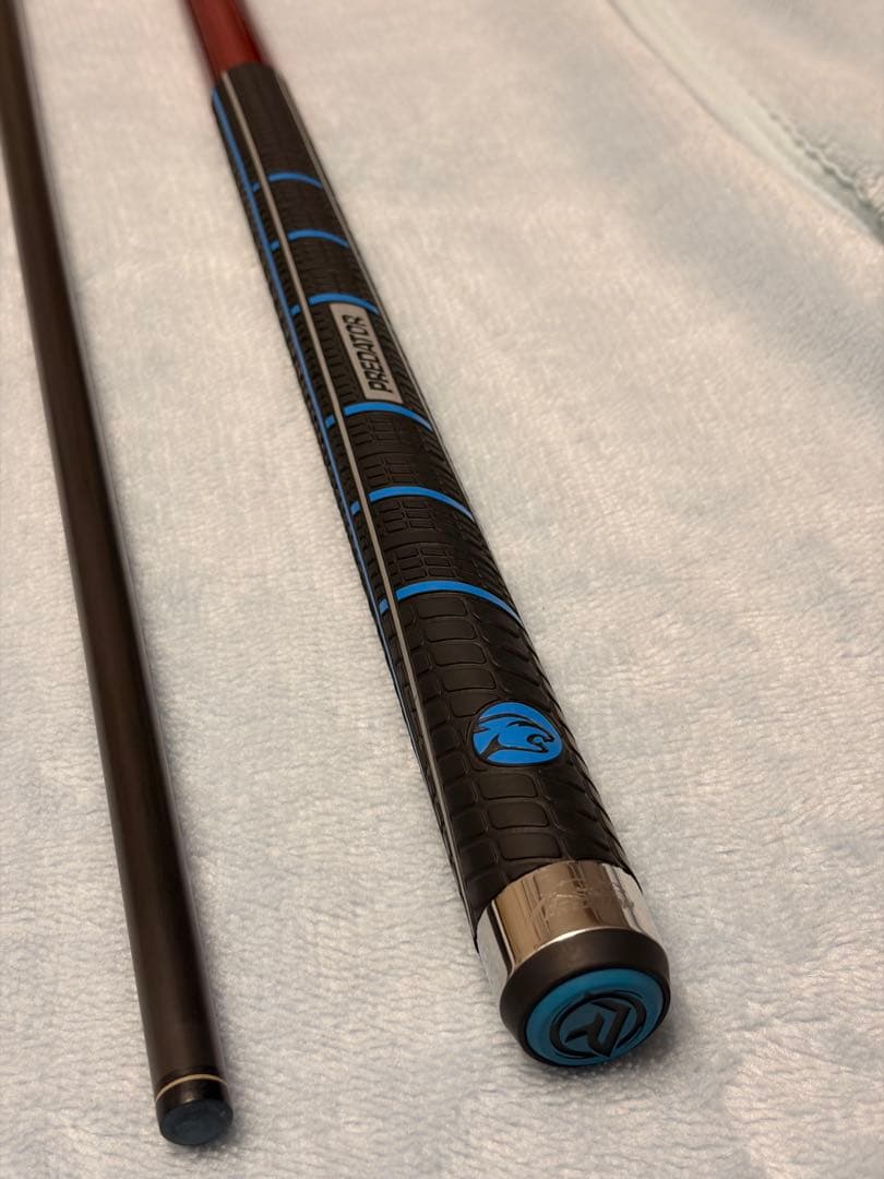 限定品（希少）BK Rush RED ラバーグリップ　ブレイクキュー　ビリヤード