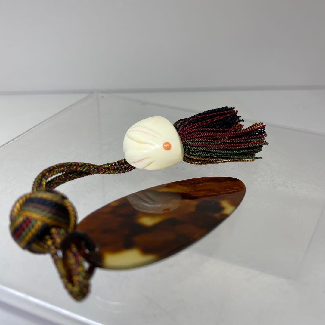 英之在銘　鼈甲に極上ウサギ　根付　8g 東さ8-0104☆2F