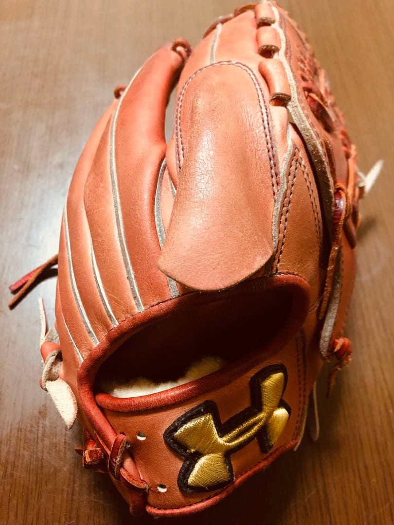 アンダーアーマー硬式グローブ投手用