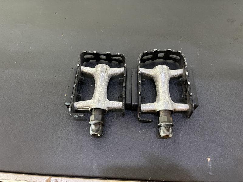 GIANT ESCAPE RX4 S　クロスバイク　ブラックカラー