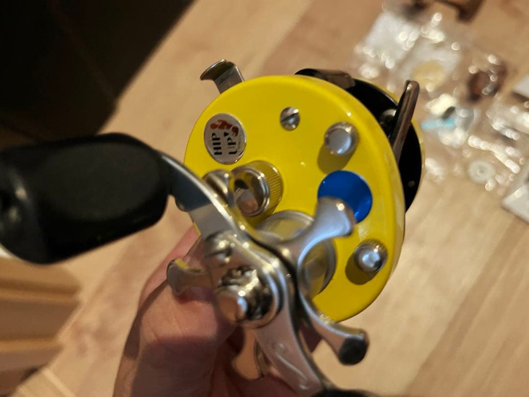 五十鈴工業　BC521X CHIMERA