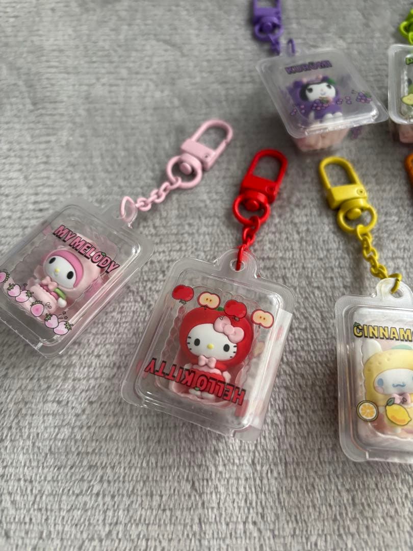 サンリオ　フルーツデザイン　シークレット　キーホルダー　マスコット　コンプリート