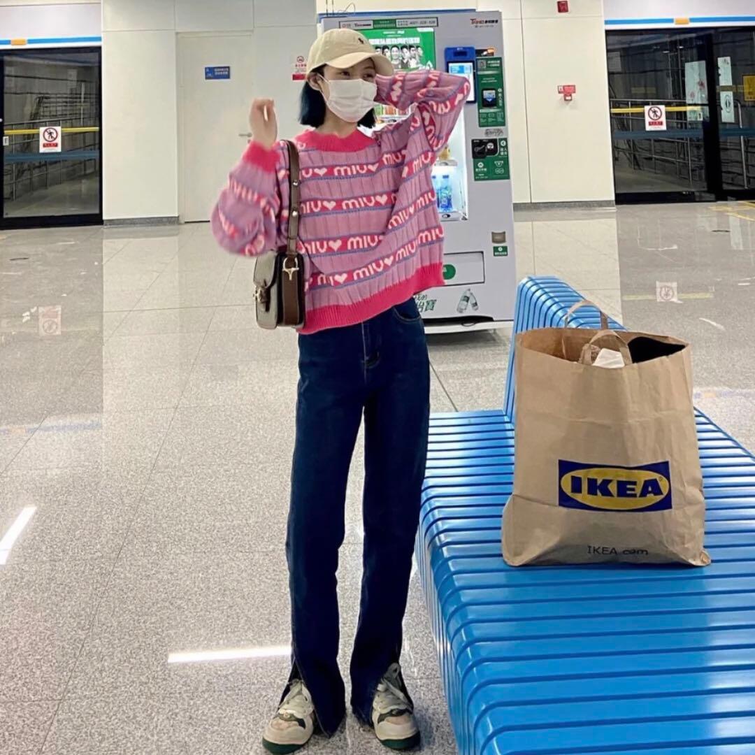 ミュウミュウ　ロゴウールセーターピンク新品