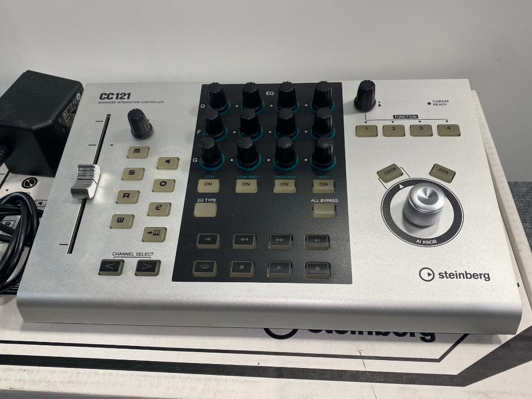 steinberg CC121 フィジカルコントローラー