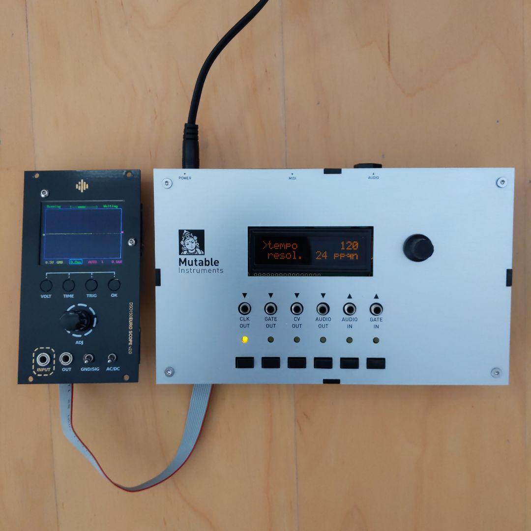 鍵盤楽器 Mutable Instruments Module Tester