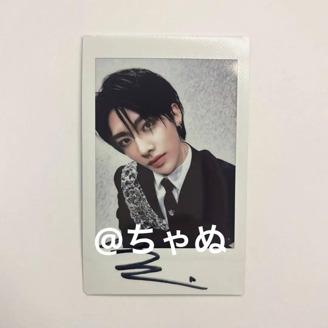 ZB1ゼベワン　ワルツ　会場限定 B賞　サイン入りチェキ　リッキー