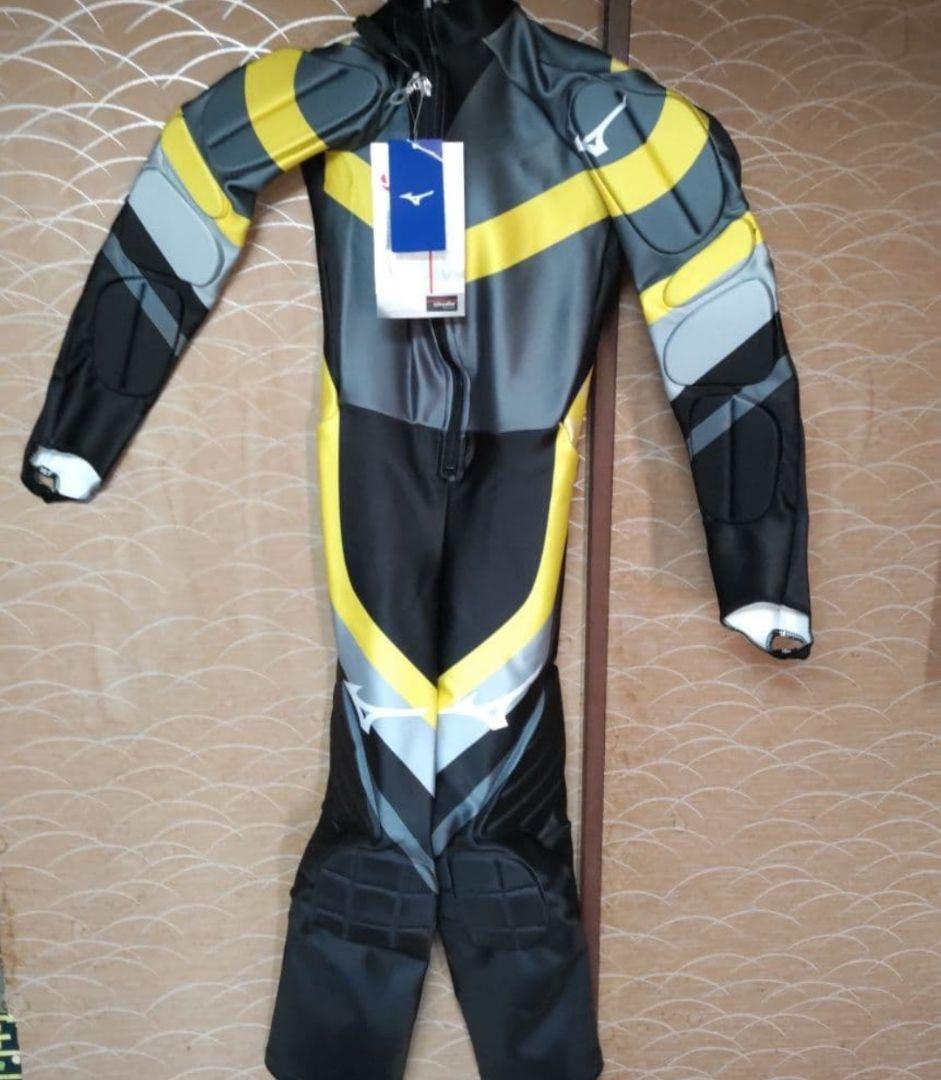 a 新品タグ付き MIZUNO ミズノjr.ワンピース サイズ 150