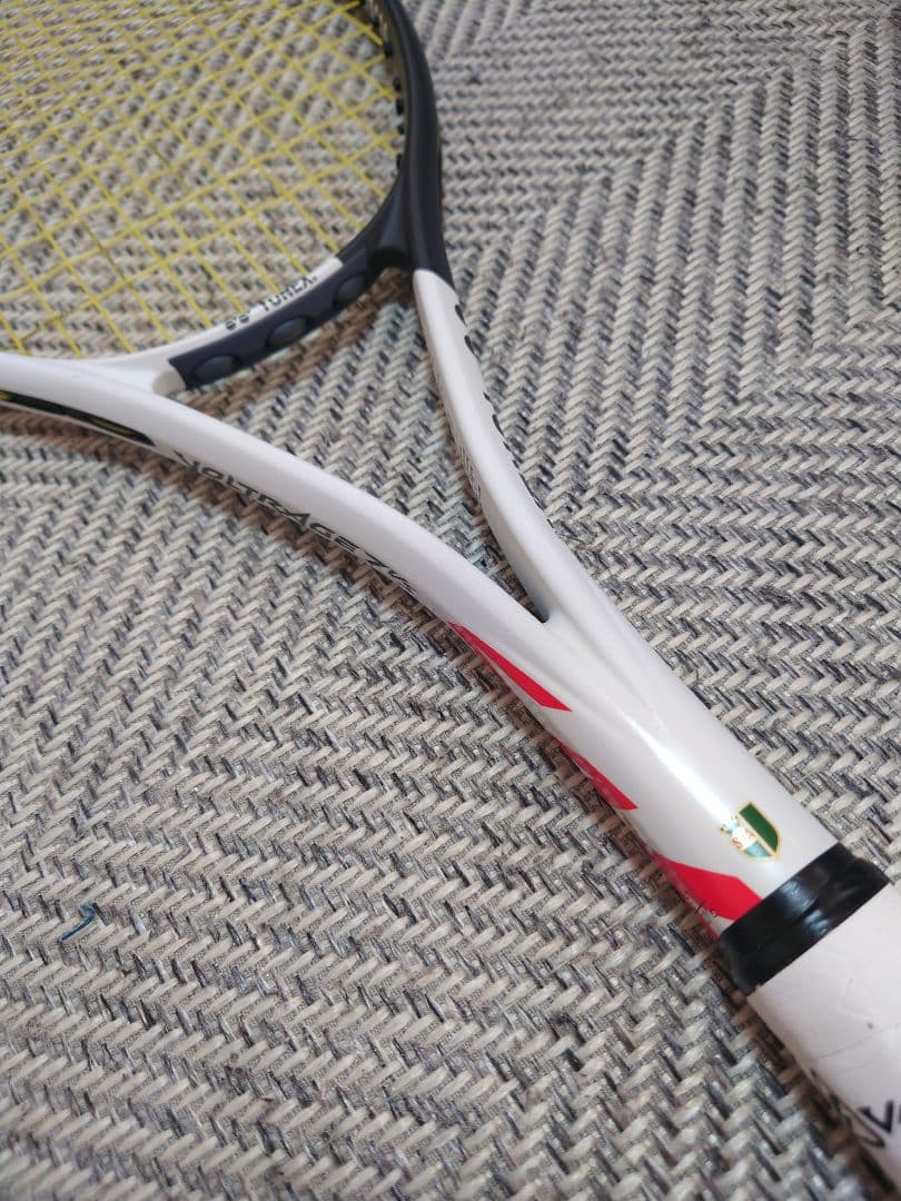 YONEX　VOLTRAGE7VS