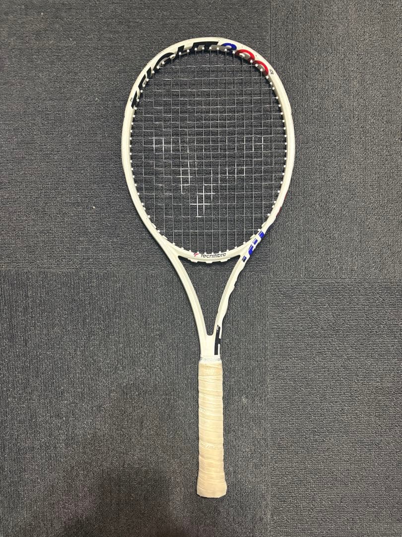 Tecnifibre T-Fight 300g テニスラケット