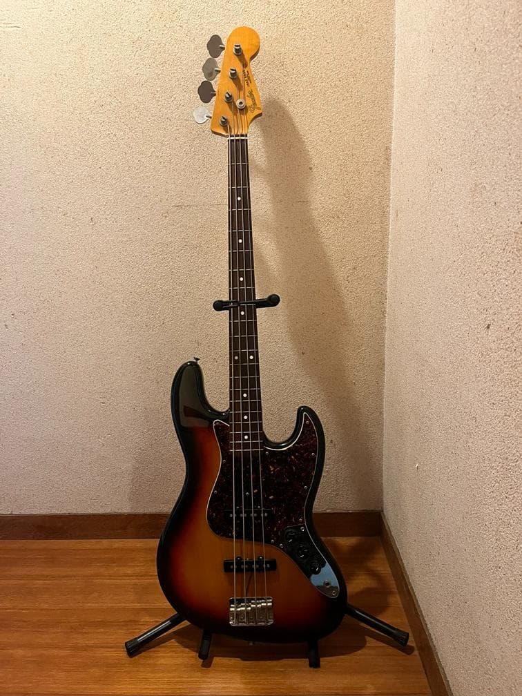 フェンダージャパン JAZZ BASS 3TS JB62 75-US ケース付き