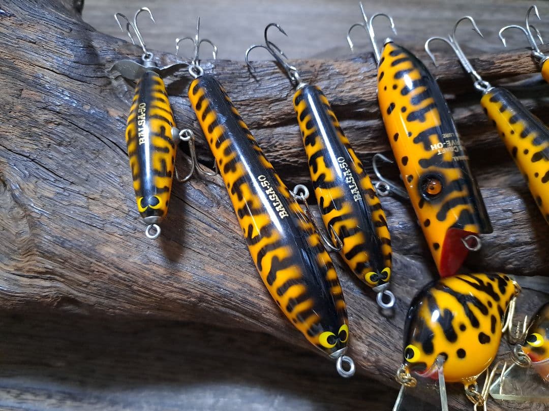 実釣未使用　美品　バルサ50　イエローコーチドッグ　9個セット