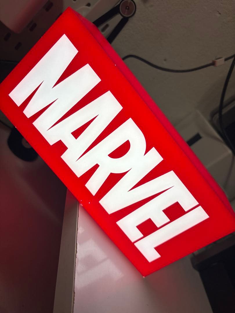 【生産終了】MARVELSTUDIOS 10周年 ミニライトボックス　ロゴライト