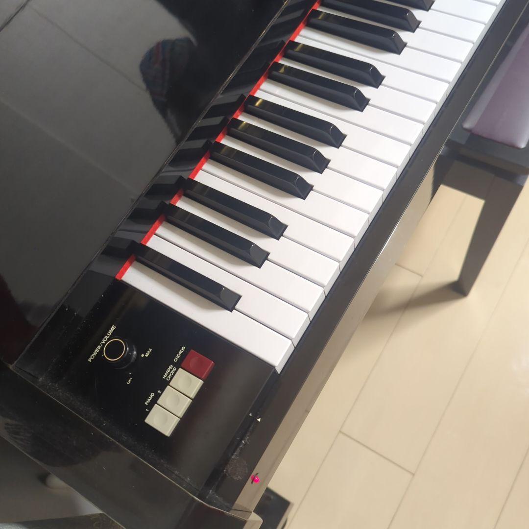 ハイブリッドピアノ 赤いカバー+チェア付き