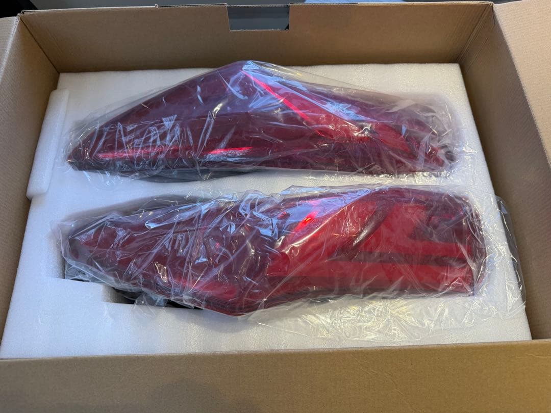 Valenti LED テールランプ　シーケンシャル　ハリアー60前期後期