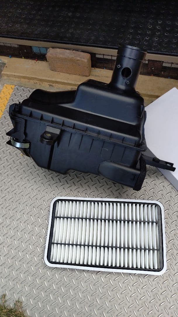 ハイエース エアクリーナー(ディーゼル用) フィルター パイプのセット 未使用