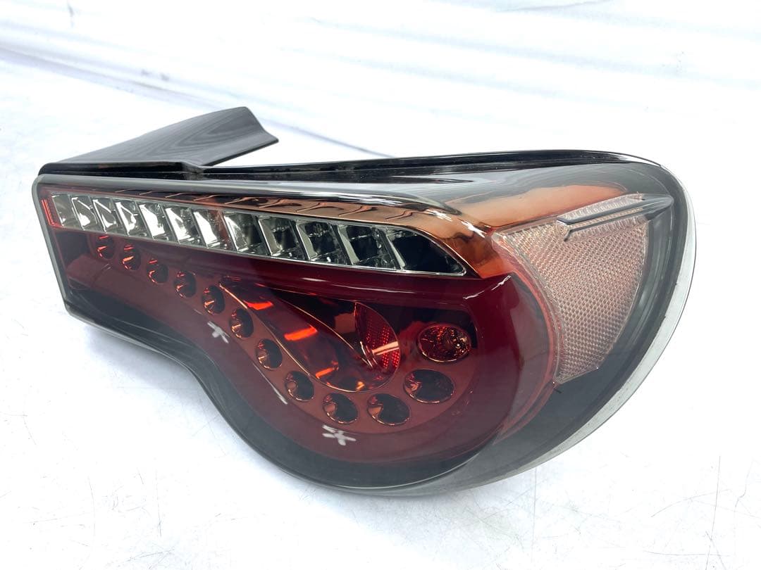 86(BRZ)SONAR ソナー テールランプ SK1710-TYF8612 右