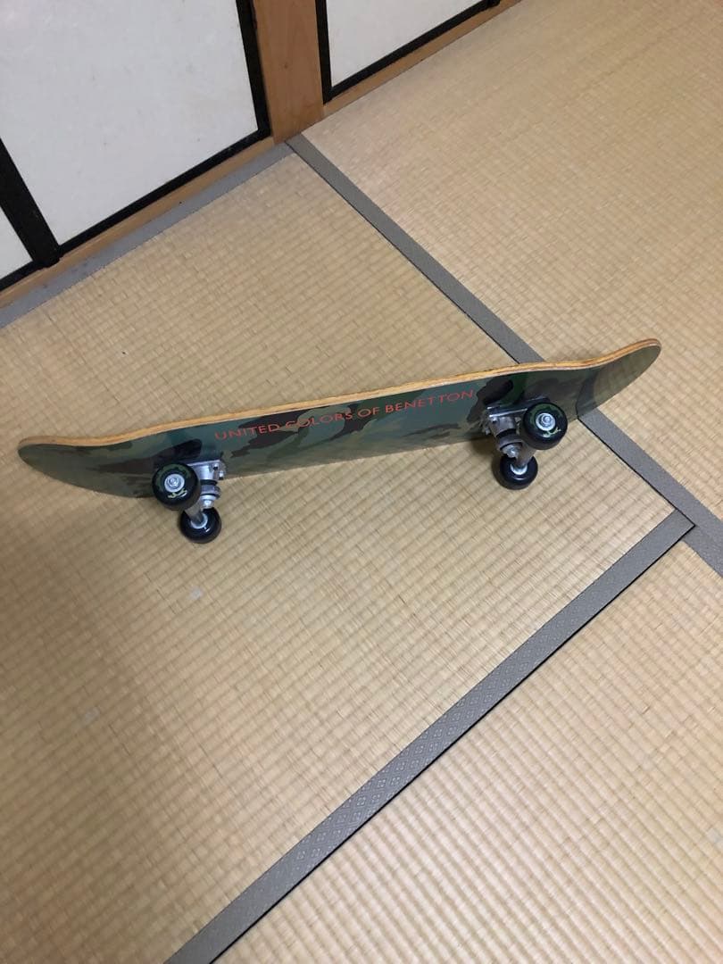 UNITED COLORS OF BENETTON 迷彩スケートボード