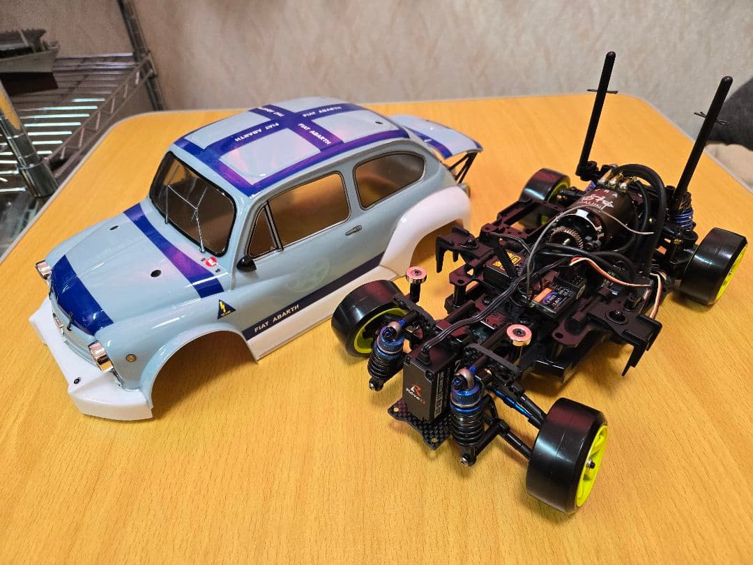 週末値下げ　ミニドリ車　Tamiya M-05 RCカー ボディ付き メカ無し