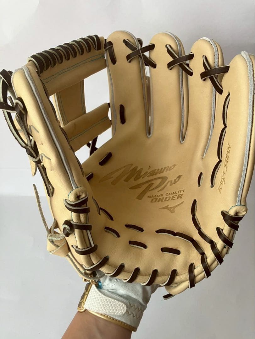 ミズノプロ　硬式　オーダー　HAGA　坂本　内野用　定価71,500円　グローブ