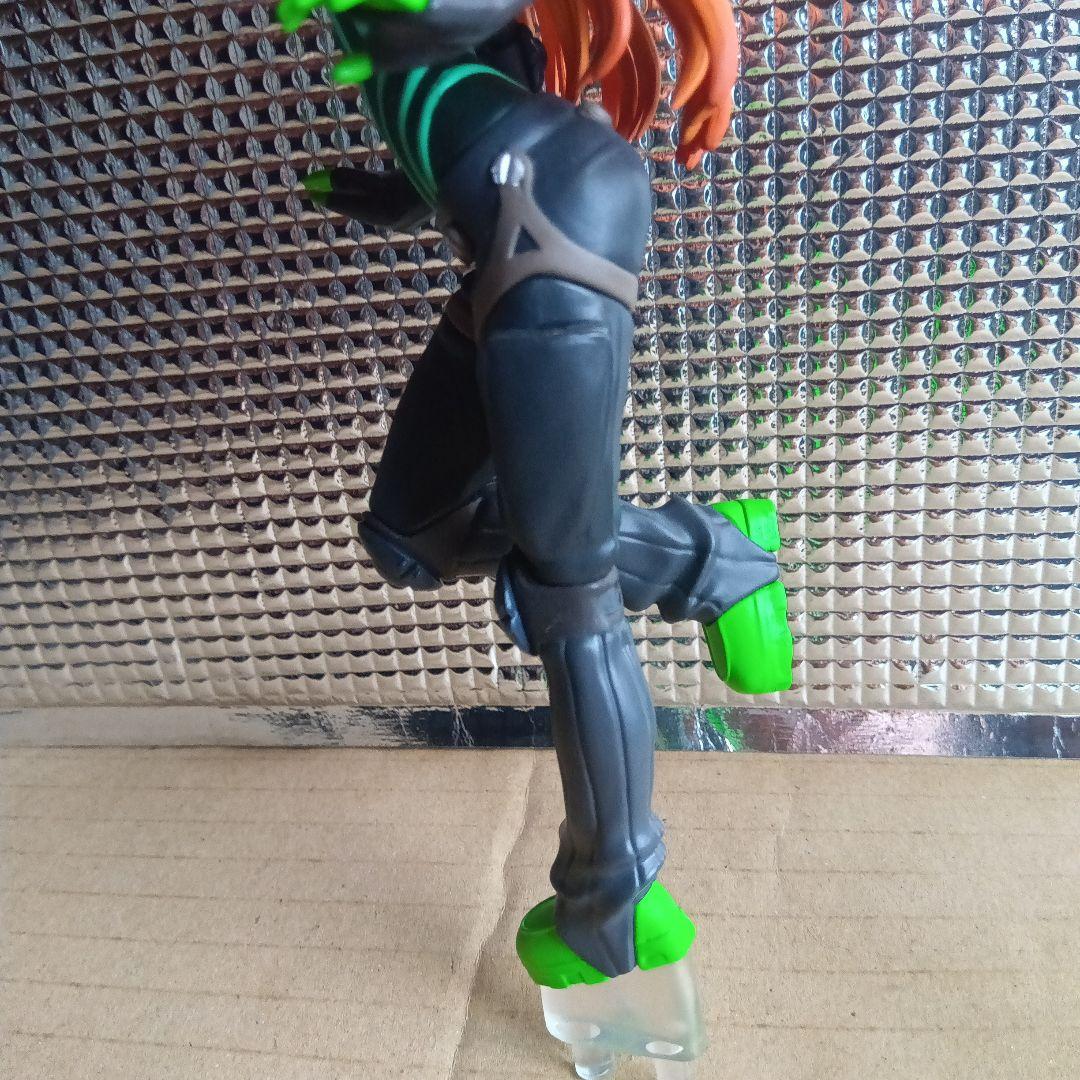 ペルソナ5A ナビ　クイーン　フィギュア