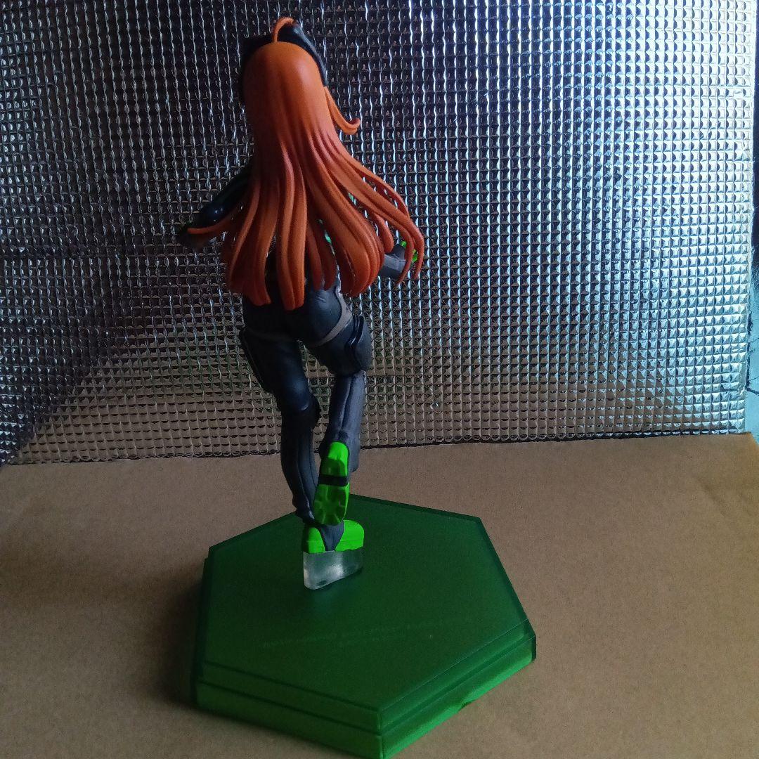 ペルソナ5A ナビ　クイーン　フィギュア