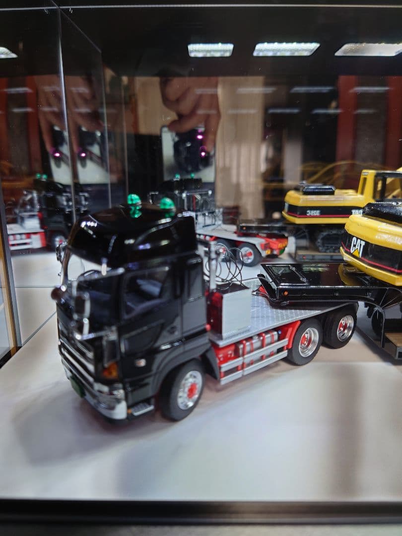 トレーラー　CAT