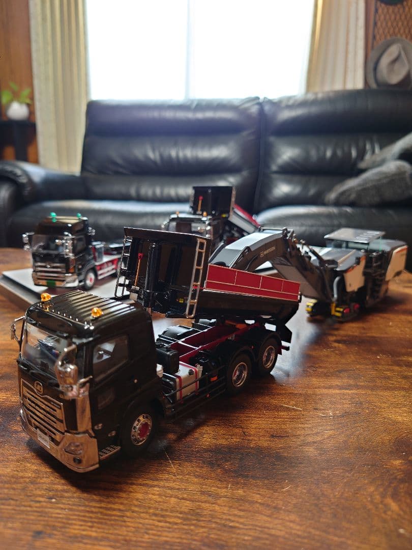 トレーラー　CAT